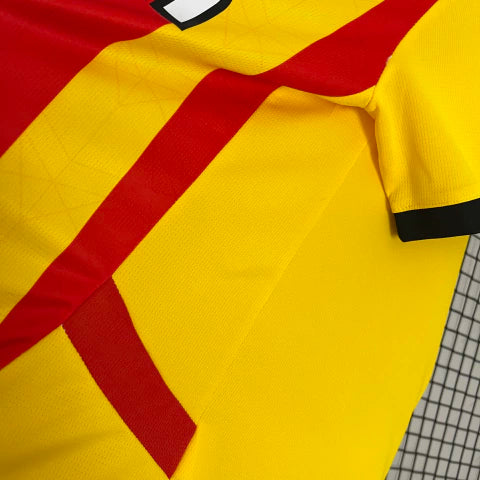 Camisa Lens Home I 2024/25 Puma Torcedor Masculina Amarela, com detalhes em vermelho, design tradicional e tecido leve com tecnologia DryCell, ideal para torcedores do RC Lens.