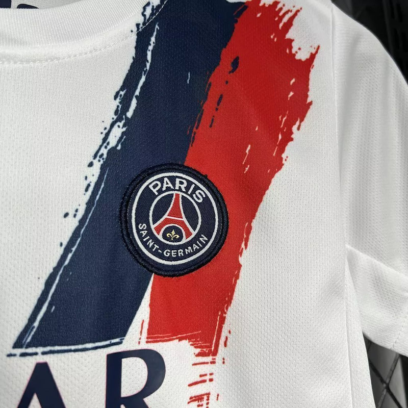 Kit Infantil PSG Away II 2024/25 Nike completo com camisa, shorts e meias, oficial, escudo do Paris Saint-Germain em destaque, design moderno e confortável para crianças de 3 a 13 anos"