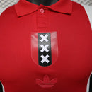 Camisa Ajax 125 Anos 2024/25 Adidas Jogador Masculina edição especial branca com faixa vermelha e detalhes dourados, escudo comemorativo bordado, modelo oficial player issue."