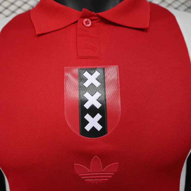 Camisa Ajax 125 Anos 2024/25 Adidas Jogador Masculina edição especial branca com faixa vermelha e detalhes dourados, escudo comemorativo bordado, modelo oficial player issue."
