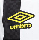 Camisa-Santos-Away-II-2025/26- Umbro-Torcedor-Masculina-na-cor-branca-com-detalhes-em-preto-escudo do-Santos-bordado-no-peito-esquerdo e-logo-Umbro-no-lado-direito-modelo -para-torcedores-em-fundo-branco