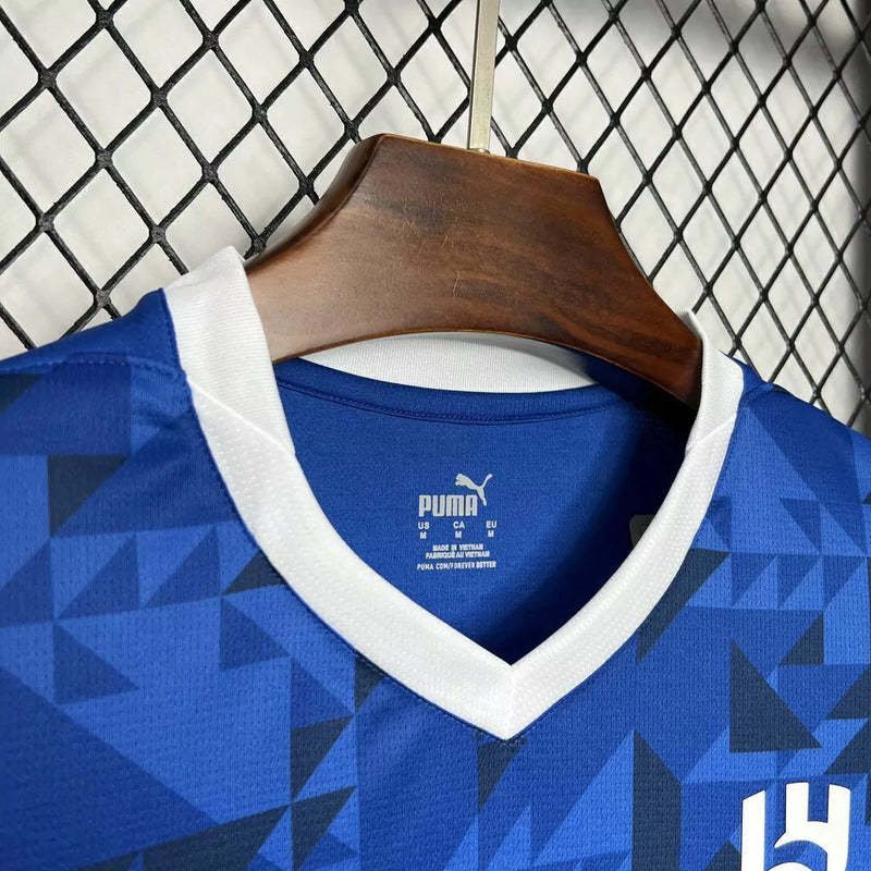 Camisa Al-Hilal Home I 2024/25 Masculina para torcedor, azul com detalhes em branco, modelo oficial do clube saudita, ideal para fãs e colecionadores."