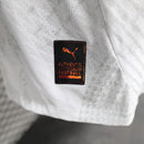 Camisa Egito Away II 2025/26 Puma Jogador Masculina branca, com detalhes em vermelho e preto, tecido leve e respirável Puma DryCell, ideal para treinos, aquecimentos e torcedores que desejam o estilo de jogador”Camisa Egito Away II 2025/26
Camisa Egito Puma Jogador
Camisa seleção Egito masculina
Camisa Egito branca jogador
Camisa Faraós Away 2025/26
Camisa Egito aquecimento Puma
Camisa Egito treino jogador
Uniforme Egito Away 2025