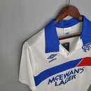 “Camisa Rangers FC Away II 1994/95 Umbro Retrô Masculina Branca, uniforme retrô clássico do Rangers, design nostálgico e confortável para torcedores apaixonados.”
