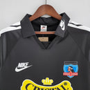 Camisa Colo-Colo Away II 1995/96 Nike Retrô Masculina na cor preta, uniforme clássico do clube chileno, ideal para torcedores, colecionadores e fãs de camisas históricas do Colo-Colo.