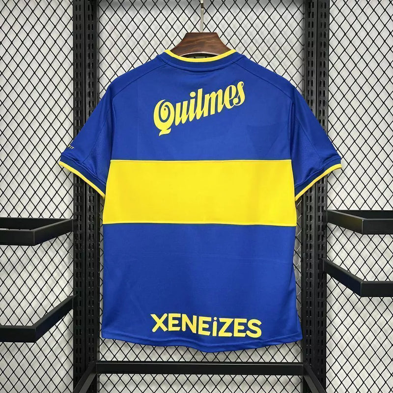 Camisa Boca Juniors Home (1) 2000/01 Nike Retrô Masculina azul com faixa amarela horizontal, escudo bordado e logo Nike estampado.