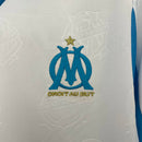 Camisa Olympique Marseille Home I 2025/26 Puma Torcedor Masculina Branca, com tecnologia dryCELL, escudo do OM aplicado e design elegante inspirado na tradição do clube francês.”