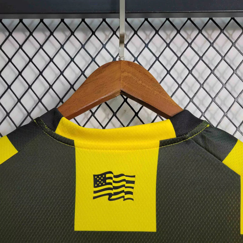 Camisa Peñarol Home I 2023/24 Torcedor Masculina Amarela e Preta, uniforme clássico uruguaio, escudo bordado, tradição e conforto para torcedores"

