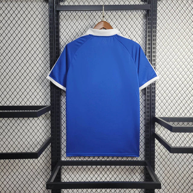 Camisa Al-Hilal '67th Anniversary' 2024/25 Puma Torcedor Masculina azul com escudo comemorativo de 67 anos bordado e logo da Puma, modelo oficial do futebol saudita.
