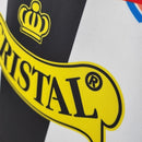 Camisa Colo-Colo Third III 1999/00 Nike Retrô Masculina na cor branca e preta, modelo retrô histórico do clube chileno, ideal para torcedores e colecionadores.