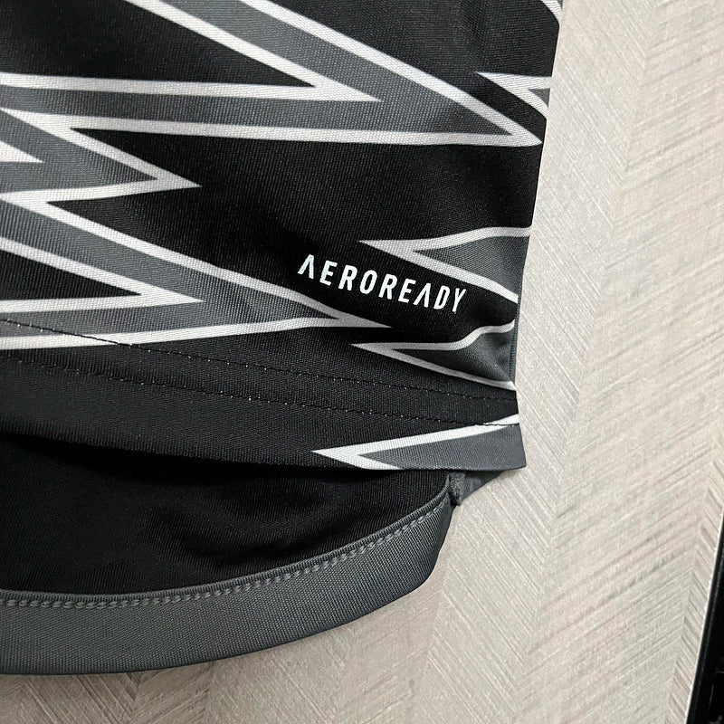 Camisa Atlético Mineiro Third III 2024/25 Adidas Torcedora Feminina oficial, corte acinturado, escudo bordado e tecido AEROREADY