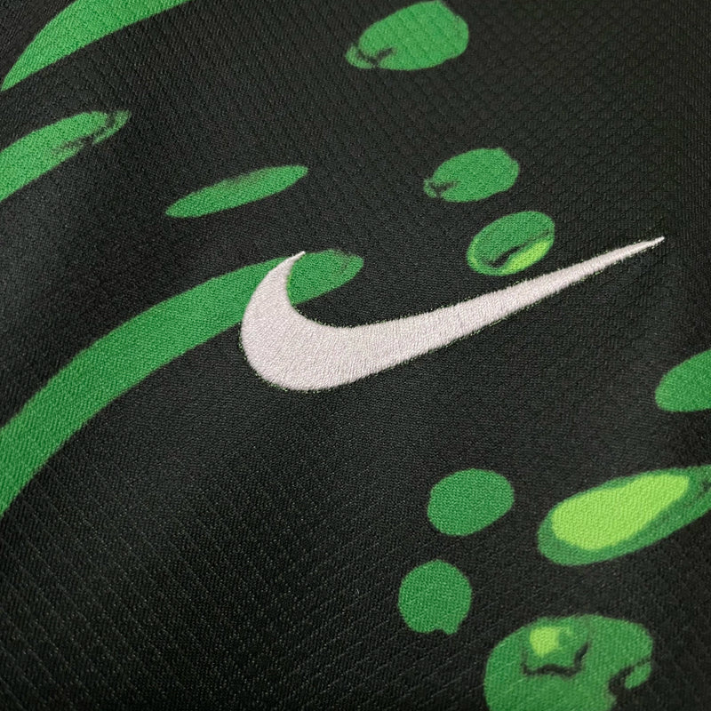 Camisa Nigéria Home I 2024/25 Nike Torcedor Masculina preta
Camisa titular da seleção Nigéria 2024/25 Nike preta masculina
Uniforme Nigéria 2024/25 Nike Home preta para torcedor masculino
Camisa de futebol masculina Nigéria 2024/25 Nike Home preta
Camisa Nigéria Nike 2024/25 Home preta versão torcedor