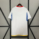 Camisa Venezuela Away II 2024/25 Adidas Torcedor Masculina branca, com detalhes em vinho e azul, tecido leve e respirável, ideal para torcedores da Vinotinto
Camisa Venezuela Away II 2024/25
Camisa Venezuela Adidas branca masculina
Camisa Vinotinto Away 2024/25
Camisa seleção venezuelana masculina
Camisa Venezuela torcedor masculina
Camisa Venezuela futebol 2024/25
Uniforme Venezuela Away Adidas
Camisa Vinotinto masculina branca
