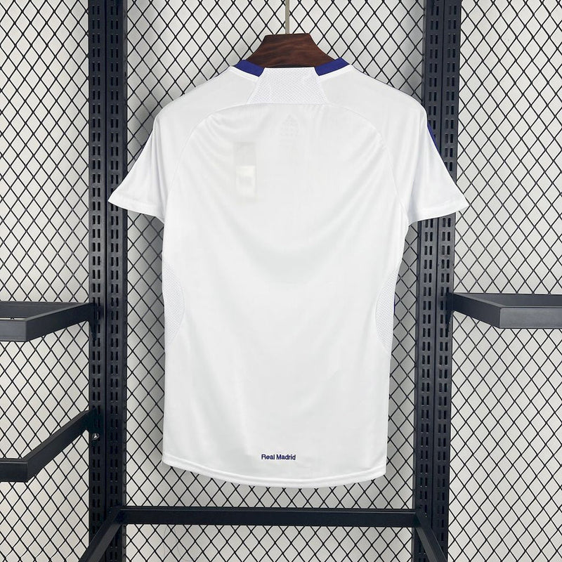 Camisa Real Madrid Retrô 2007/08 Torcedor Masculina - branca
