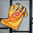 Camisa Tigres Home I 1997/98 Retrô Masculina Amarela, uniforme clássico do clube mexicano, escudo bordado, tecido leve e respirável, estilo retrô e conforto para torcedores"
